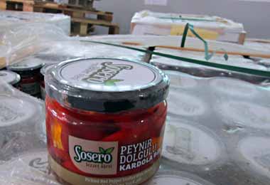 Белорусская таможня пресекла незаконный ввоз фаршированных перцев и сушеных помидор из Турции
