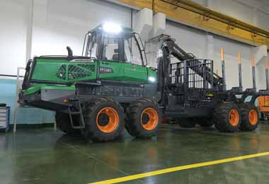 Амкодор представил научно-технический центр и новые модели техники