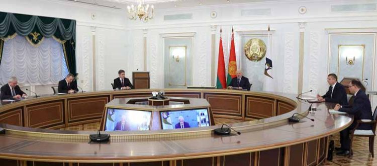 Лукашенко призвал ускорить формирование цифрового пространства ЕАЭС