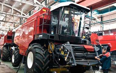 Гомсельмаш поддержит совместное производство зерноуборочных комбайнов в Башкортостане
