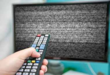 Два украинских телеканала прекращают вещание в Беларуси