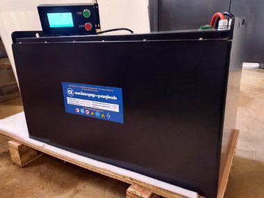 Амкодор разработал новые тяговые аккумуляторы для своей техники