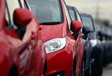 Ввоз автомобилей в Беларусь физлицами бьет рекорды на фоне падения дилерского рынка — БАА