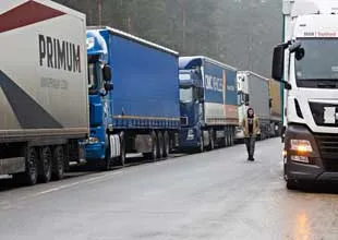 Госпогранкомитет продолжает отмечать рост очередей на въезд в ЕС