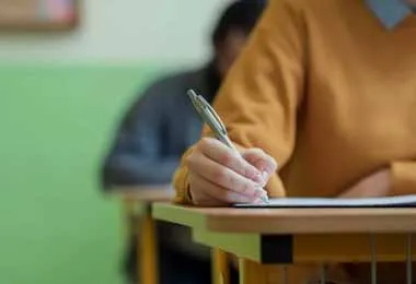 В Беларуси определен перечень предметов школьных выпускных экзаменов в 2022 г