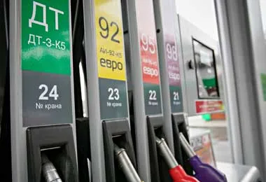 Автомобильное топливо в Беларуси подорожает с 25 июня