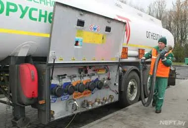 Белоруснефть внедрила новую модель загрузки-разгрузки бензовозов