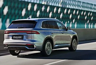 Обновленная версия кроссовера Geely Monjaro стала продаваться в России