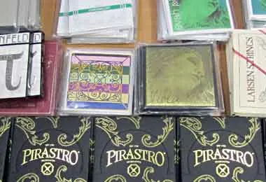 Незаконный ввоз струн для скрипки и контрабаса из Польши пресекла белорусская таможня