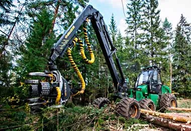 Амкодор представил технику для лесного хозяйства в Украине