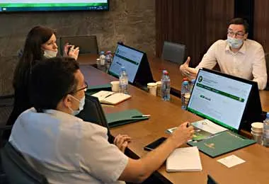 Алексей Мацевило (справа): Беларусь неизменно входит в пятерку ключевых торговых партнеров Башкортостана.