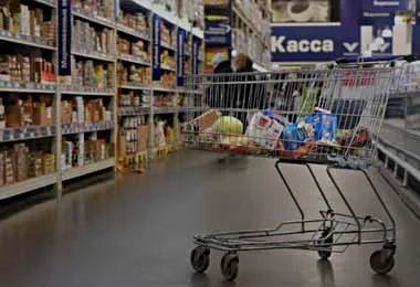 Правительство определило порядок и условия согласования работы объектов торговли в ночное время