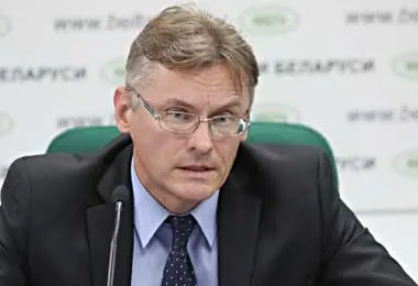 Фисенко освобожден от должности посла Беларуси во Франции