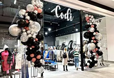 Новые брендовые магазины одежды отрываются в ТРЦ Palazzo