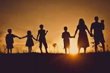 Правительство внесло изменения в порядок выдачи удостоверения многодетной семьи