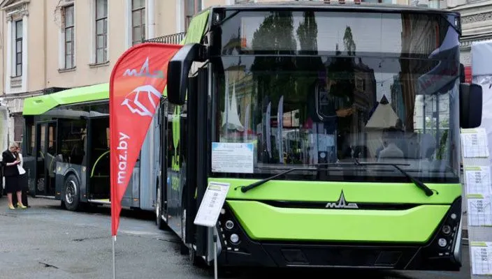 МАЗ представил новый электробус МАЗ 305Е на выставке в Санкт-Петербурге МАЗ представил новый электробус МАЗ 305Е на выставке в Санкт-Петербурге