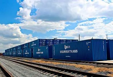 В доставке грузов железнодорожным транспортом в сообщении Азия — Европа — Азия планируется задействовать транспортно-логистический центр Колядичи. В доставке грузов железнодорожным транспортом в сообщении Азия — Европа — Азия планируется задействовать транспортно-логистический центр Колядичи.