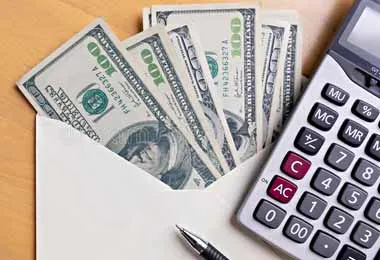 Лукашенко потребовал ужесточить наказание за неуплату налогов и зарплату в конвертах