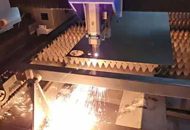 Гомельский завод пусковых двигателей запустил новую машину термической резки металла