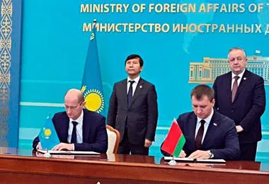 Амкодор укрепляет промкооперацию с Казахстаном