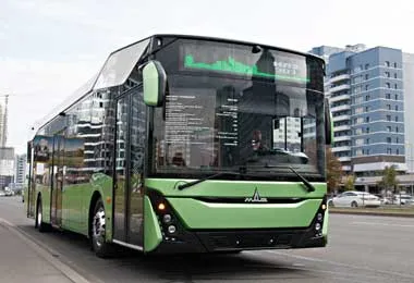 Автобус третьего поколения МАЗ 303 признан автобусом года в России