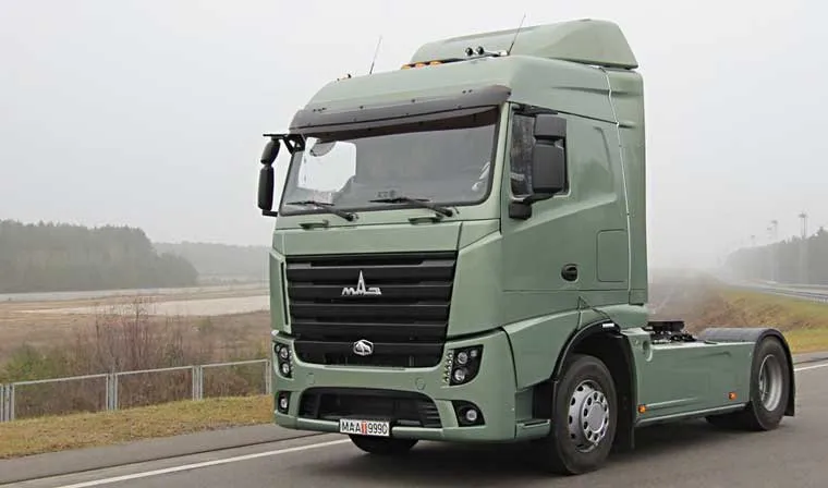 МАЗ-5440M9 не так давно он стал победителем престижного конкурса "Лучший коммерческий автомобиль 2017 года в России" в номинации "Перспектива года".