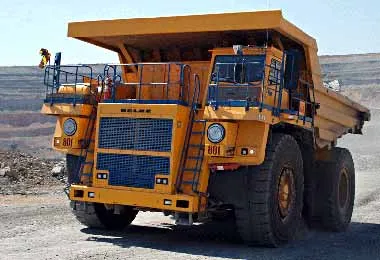 БелАЗ поставил 130-тонный самосвал для украинского горно-обогатительного комбината
