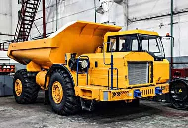 БелАЗ создал опытный образец нового 25-тонного самосвала-землевоза