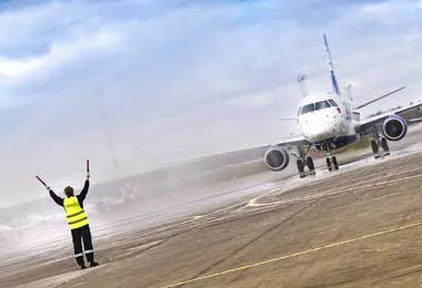 Белавиа отменила рейсы в Лондон и Париж
