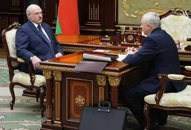 Лукашенко поручил Шейману уделить особое внимание деревообработке и туристической отрасли