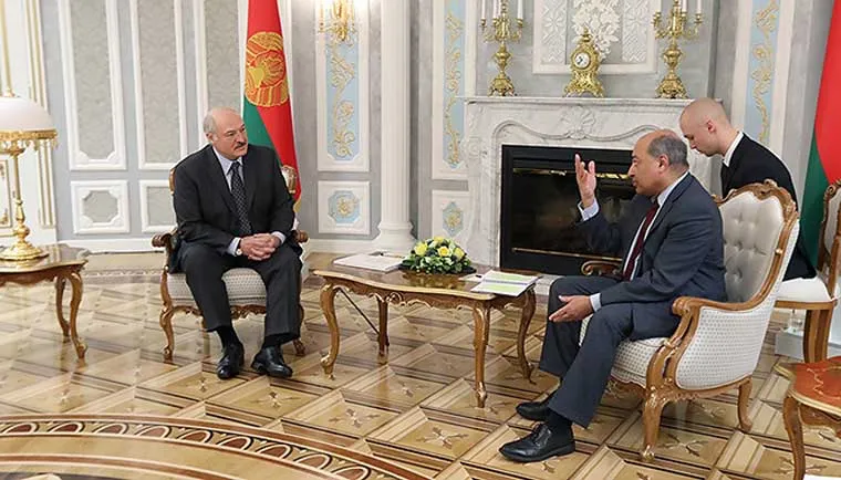 Александр Лукашенко поблагодарил руководство ЕБРР за внимание, которое банк уделяет стране. 