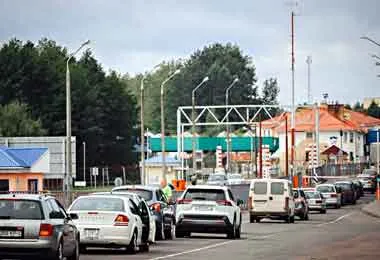 Госпогранкомитет фиксирует очереди автотранспорта на въезд в Литву