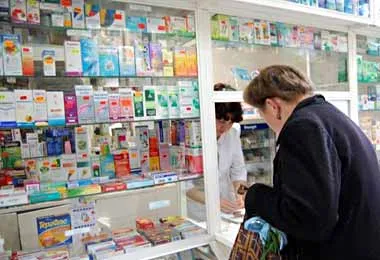 Минздрав вводит ограничения на продажу отдельных лекарств, масок и антисептиков