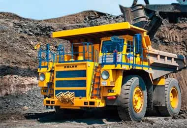 БелАЗ начал поставку 90-тонных самосвалов для РУПП «Гранит»