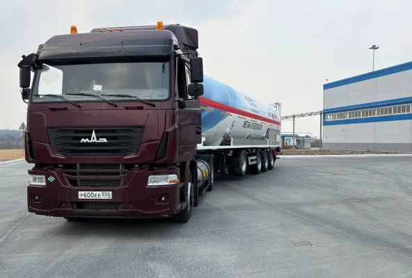 Тягач МАЗ-54А02N на сжиженном природном газе впервые тестируется на Дальнем Востоке