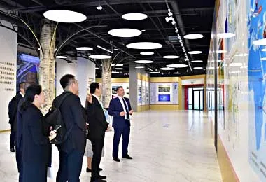 «Великий камень» готов развивать сотрудничество с Академией наук провинции Гуандун