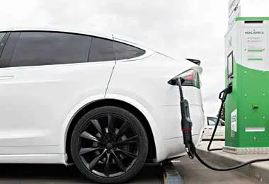 Парк электротранспорта в Беларуси может вырасти до 100 тыс единиц к 2025 г — Белоруснефть