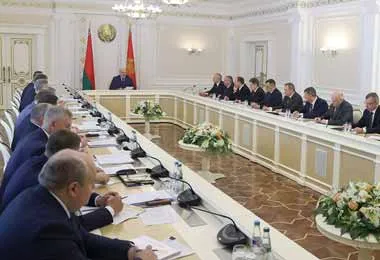 Лукашенко поручил ограничить транзит товаров из Германии через Беларусь в Россию и Китай