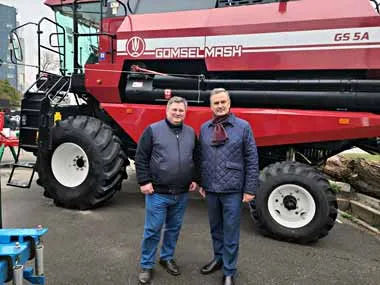 Гомсельмаш представил зерноуборочный комбайн на выставке в Молдове